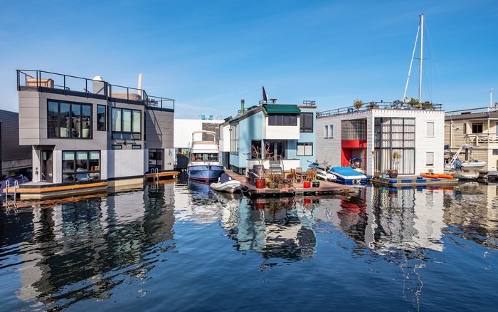 Discover One-of-a-Kind Homes on the Water