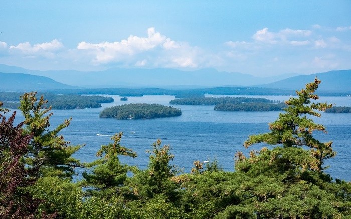 Dealer Highlight: Warm Up with Winnipesaukee